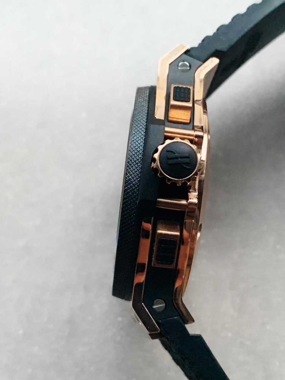 Big Bang 44mm Rose Gold Ceramic Black CF Dial on Black Gummy Strap - Image 6
