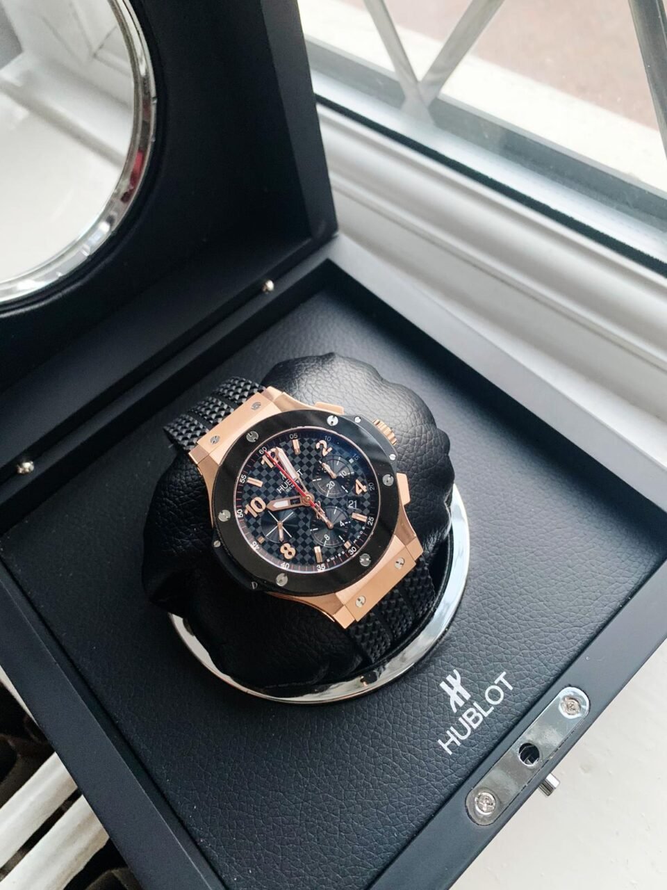 Big Bang 44mm Rose Gold Ceramic Black CF Dial on Black Gummy Strap - Image 4