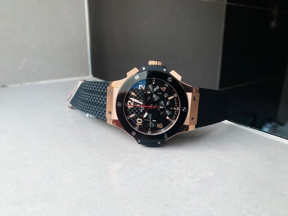 Big Bang 44mm Rose Gold Ceramic Black CF Dial on Black Gummy Strap - Image 5