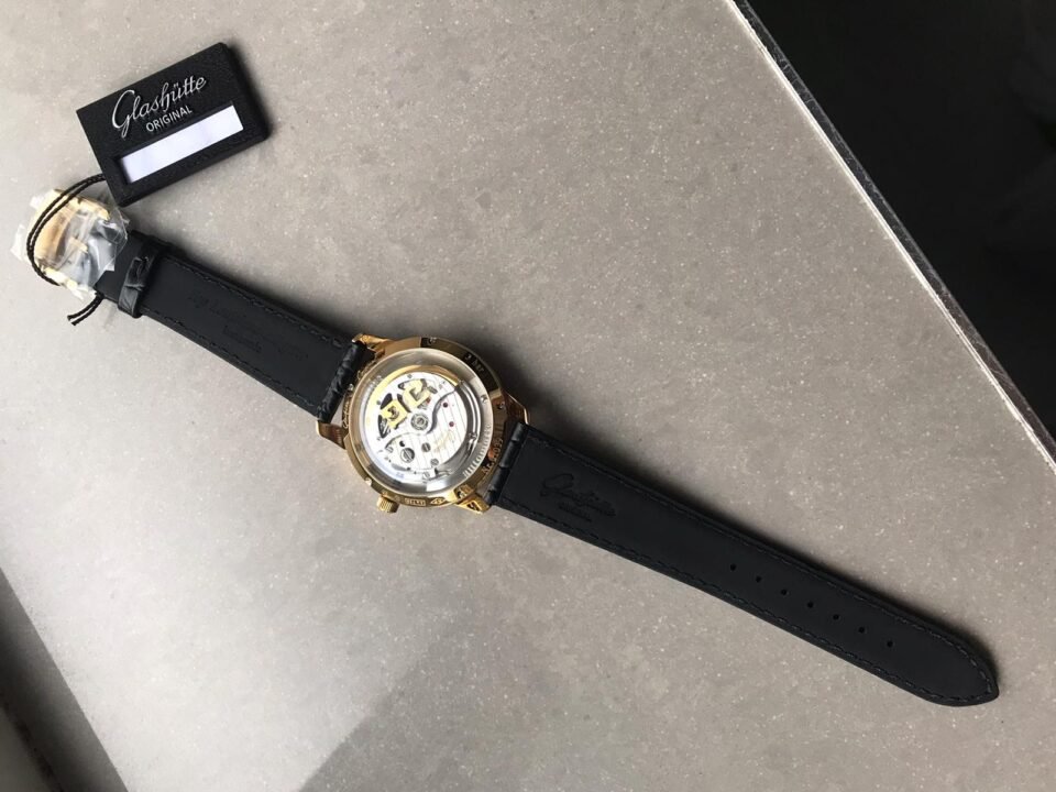 Senator Automatic GF SS Black Dial on Black Leather Strap A3959 - Image 6