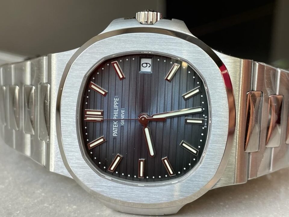 Nautilus 5711 PPF 1:1 Best Edition Gray Textured Dial on SS Bracelet 324CS - Image 2