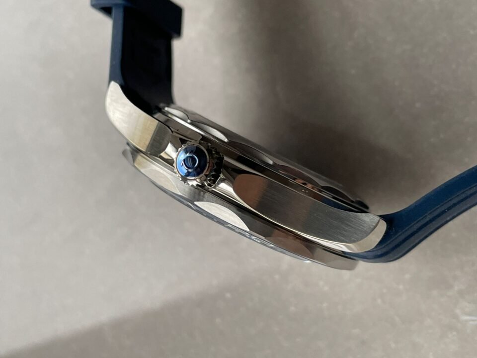 2018 Seamaster Diver 300M VSF 1:1 Best Edition Blue Ceramic Grey Dial on blue rubber strap Strap A8800 - Image 9