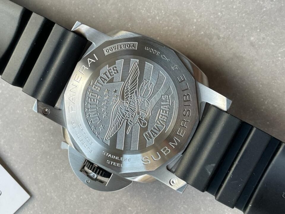 PAM1323 Y GMT VSF 1:1 Best Edition Dark Gray Dial on Black Rubber Strap P9011 - Image 12