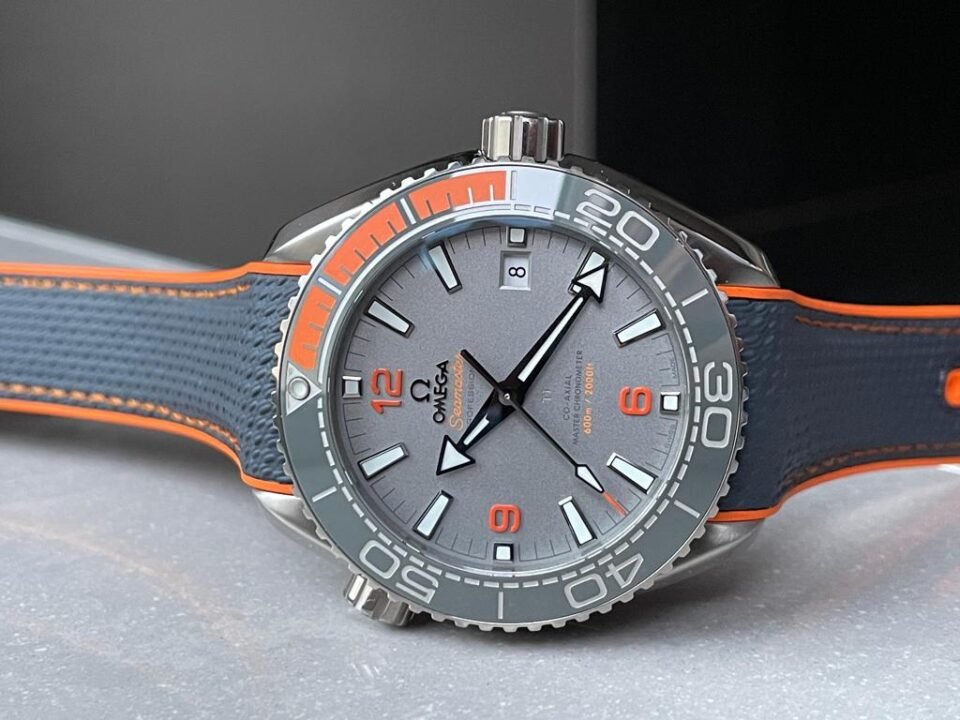 Seamaster Planet Ocean 600m Master Chronometer TI Grey Dial on Rubber Strap VSF A8900 - Image 6