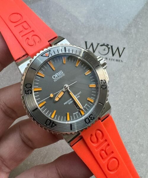 OGF Men's Aquis Date orange rubber grey Dial oris
