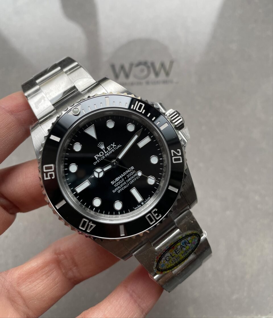 Submariner 124060LN 904L SS Black Dial on SS Bracelet CLEAN VR3230