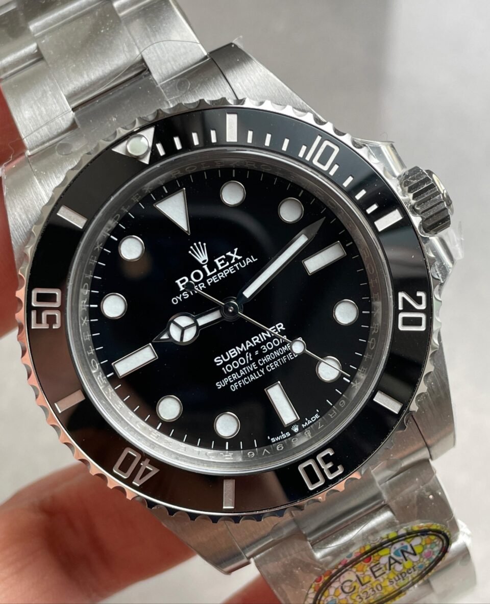Submariner 124060LN 904L SS Black Dial on SS Bracelet CLEAN VR3230 - Image 4