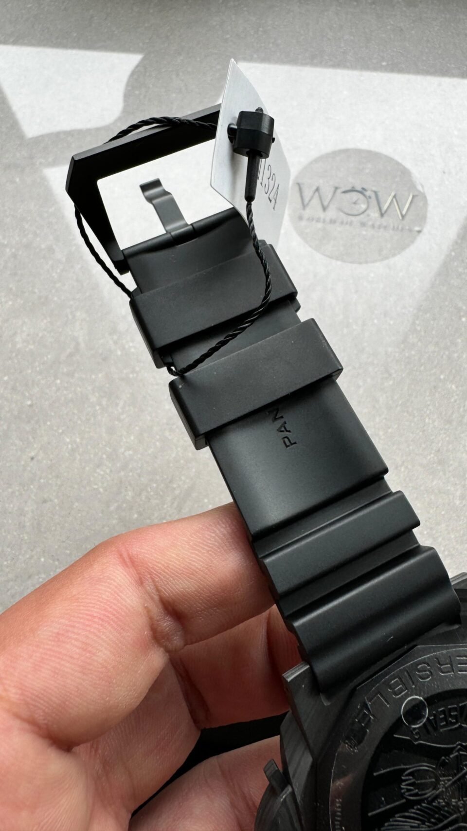 PAM1324 Y 44mm Submersible VSF 1:1 Best Edition Carbon Dial on Rubber Strap P.9011 Clone - Image 11