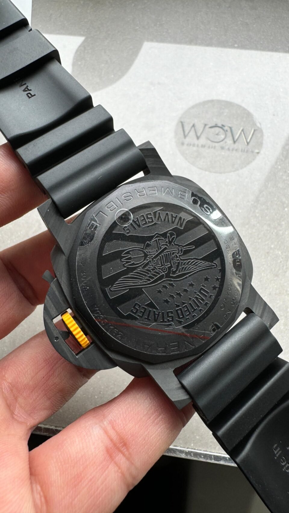 PAM1324 Y 44mm Submersible VSF 1:1 Best Edition Carbon Dial on Rubber Strap P.9011 Clone - Image 8