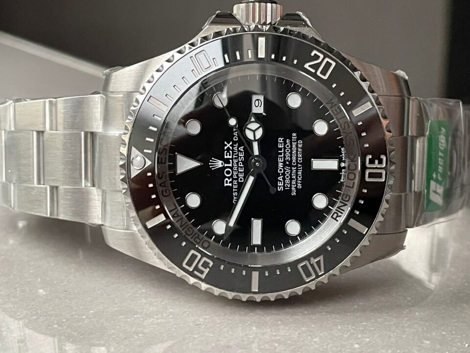 Sea-Dweller 126660 C+F Best Edition Black Dial On SS Bracelet VR3235 - Image 3