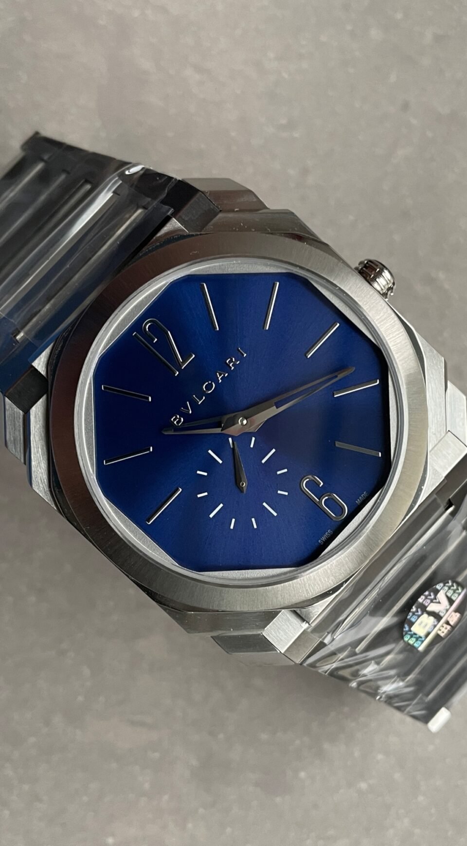 Octo Finissimo 40 mm BVF Blue dial on 316L stainless steel strap 2824 - Image 8