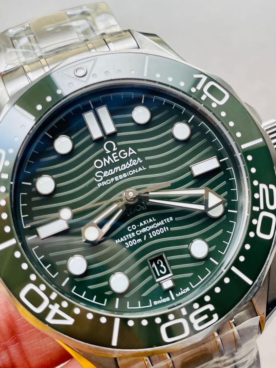 Seamaster Diver 300M SS/Green Ceramic Bezel ORF 1:1 Best Edition Green Dial on SS Bracelet A8800 - Image 7
