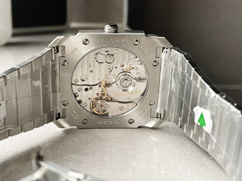 Octo Finissimo 40 mm BVF Blue dial on 316L stainless steel strap 2824 - Image 13