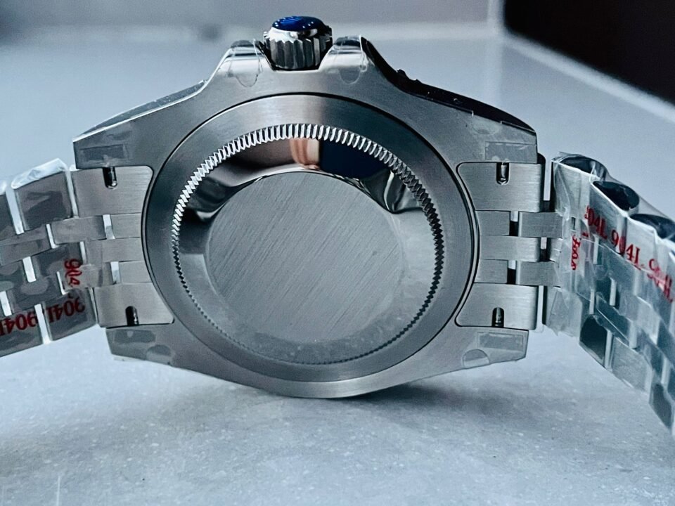 GMT Master II 16710 GMF V5 COLA 904L SS 1:1 RED BLACK Bezel Best Edition on Jubilee Bracelet - Image 11