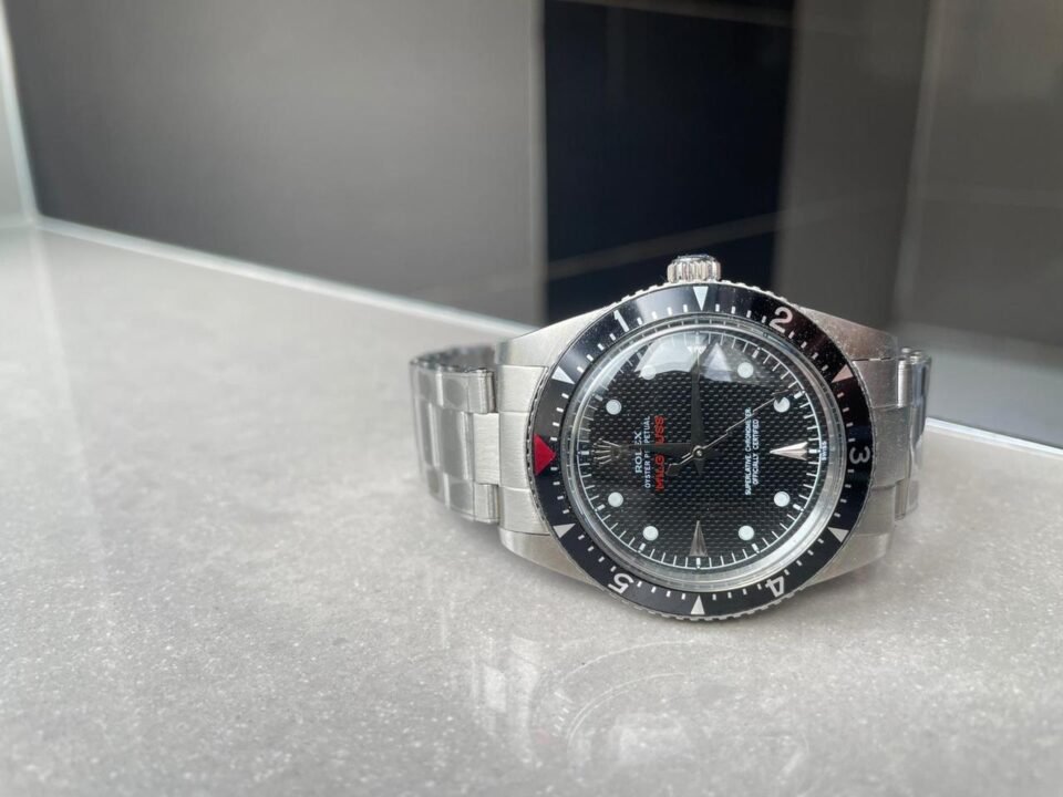 Vintage Milgauss 6541 PT Edition Black Dial on Rivet Bracelet - Image 5