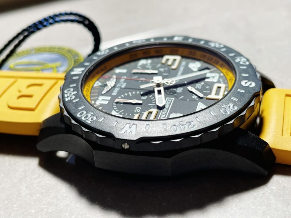 Endurance pro OGF 44mm Black dial Yellow Rubber Strap quartz movement - Image 6