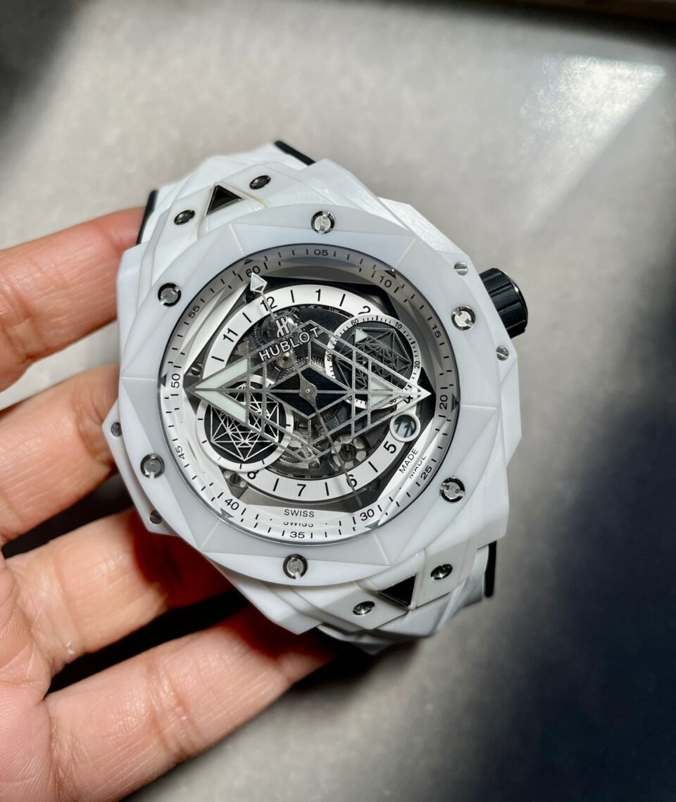 Big Bang Sang Bleu II White Ceramic BBF Best Edition on White Rubber Strap A1240