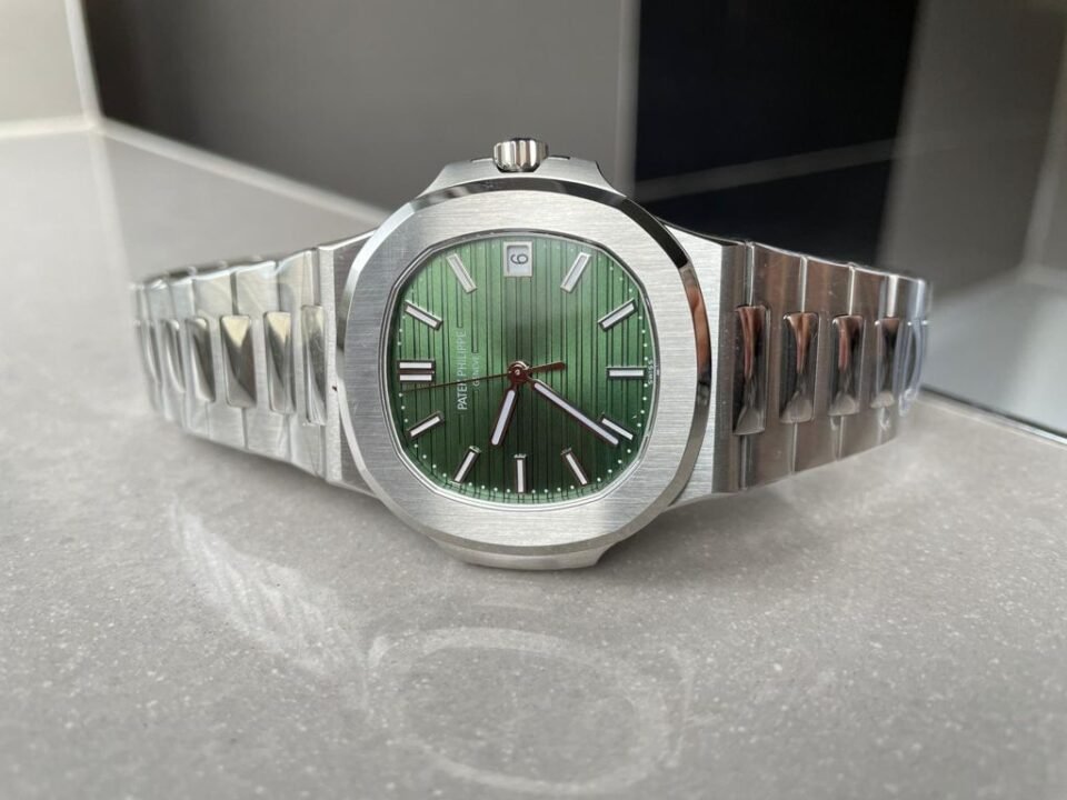 Nautilus 5711/1A PPF VF 1:1 Best Edition Green Textured Dial on SS Bracelet 324CS - Image 2