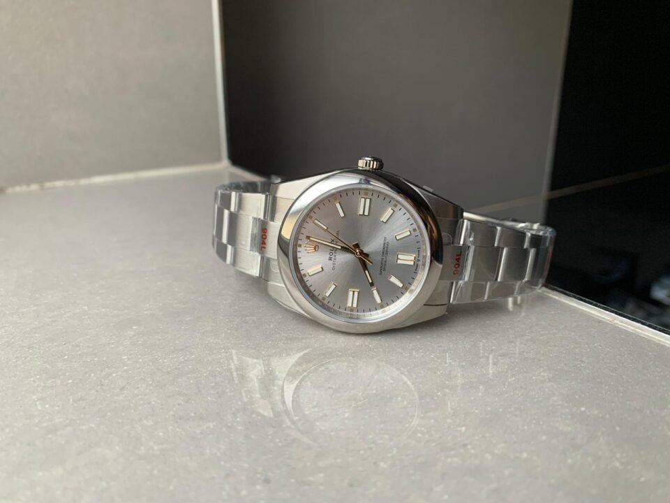 OYSTER PERPETUAL EW FACTORY SILVER DIAL 41MM Asian 3230 automatic movement - Image 5