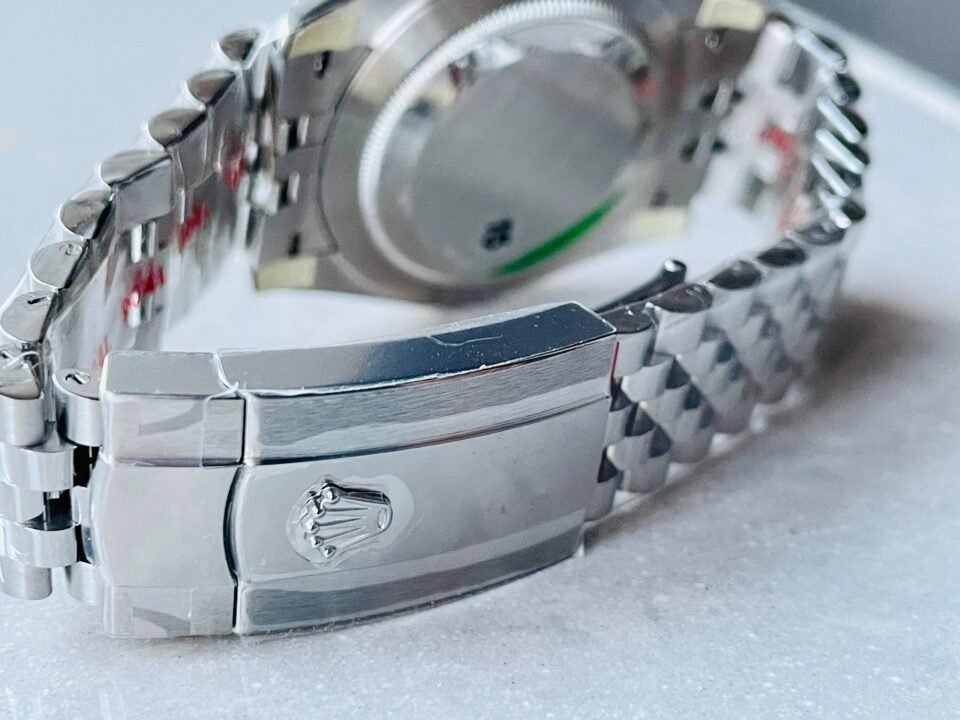 DateJust 41 SS VS Factory 1:1 Best Edition 904L Steel Silver Dial on SS Jubilee bracelet - Image 15