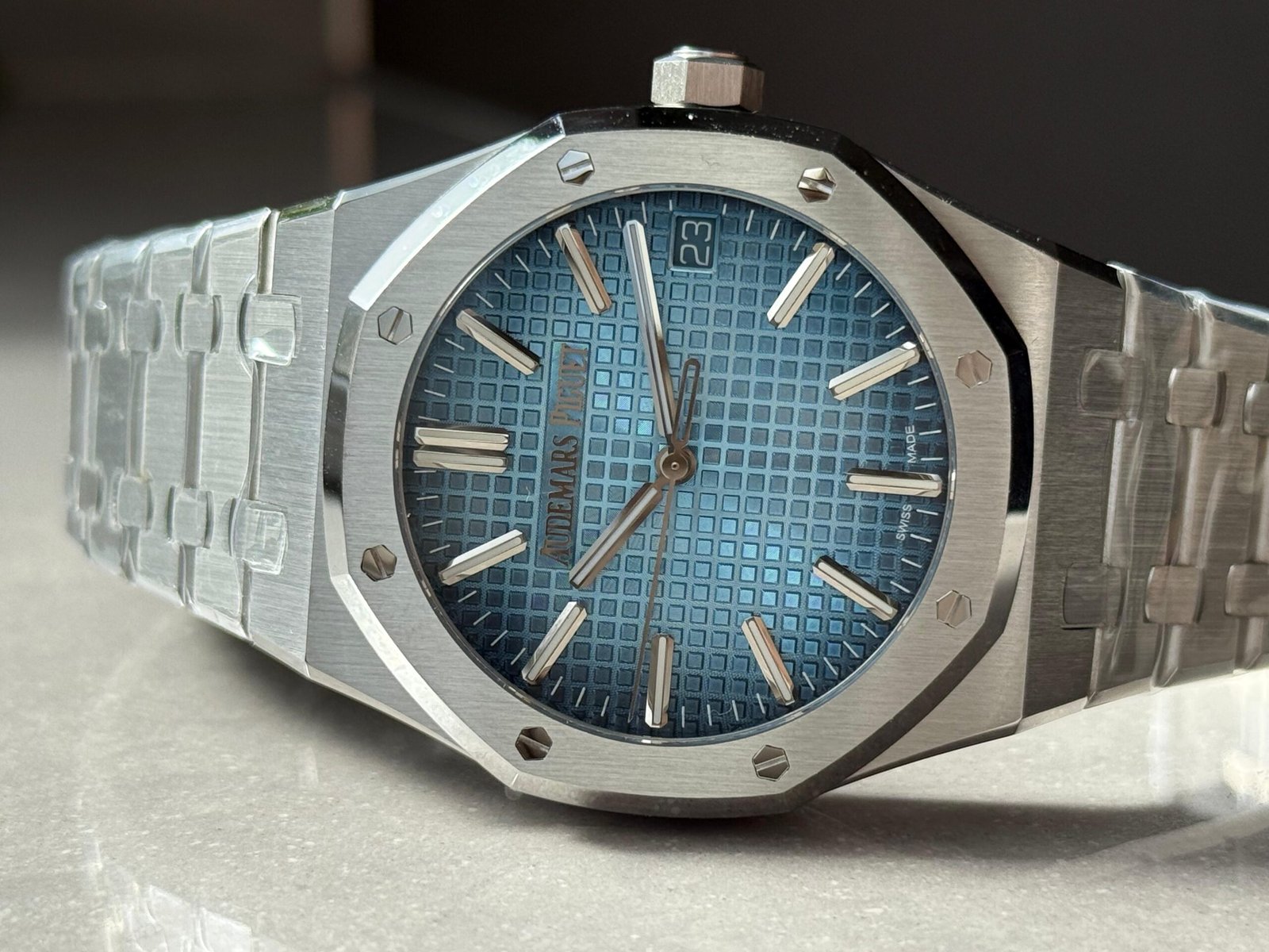 Royal Oak 41mm 15510 BC SS ZF 1:1 Best Edition Ice Blue Textured Dial on SS Bracelet SA4302 V3 - Image 3