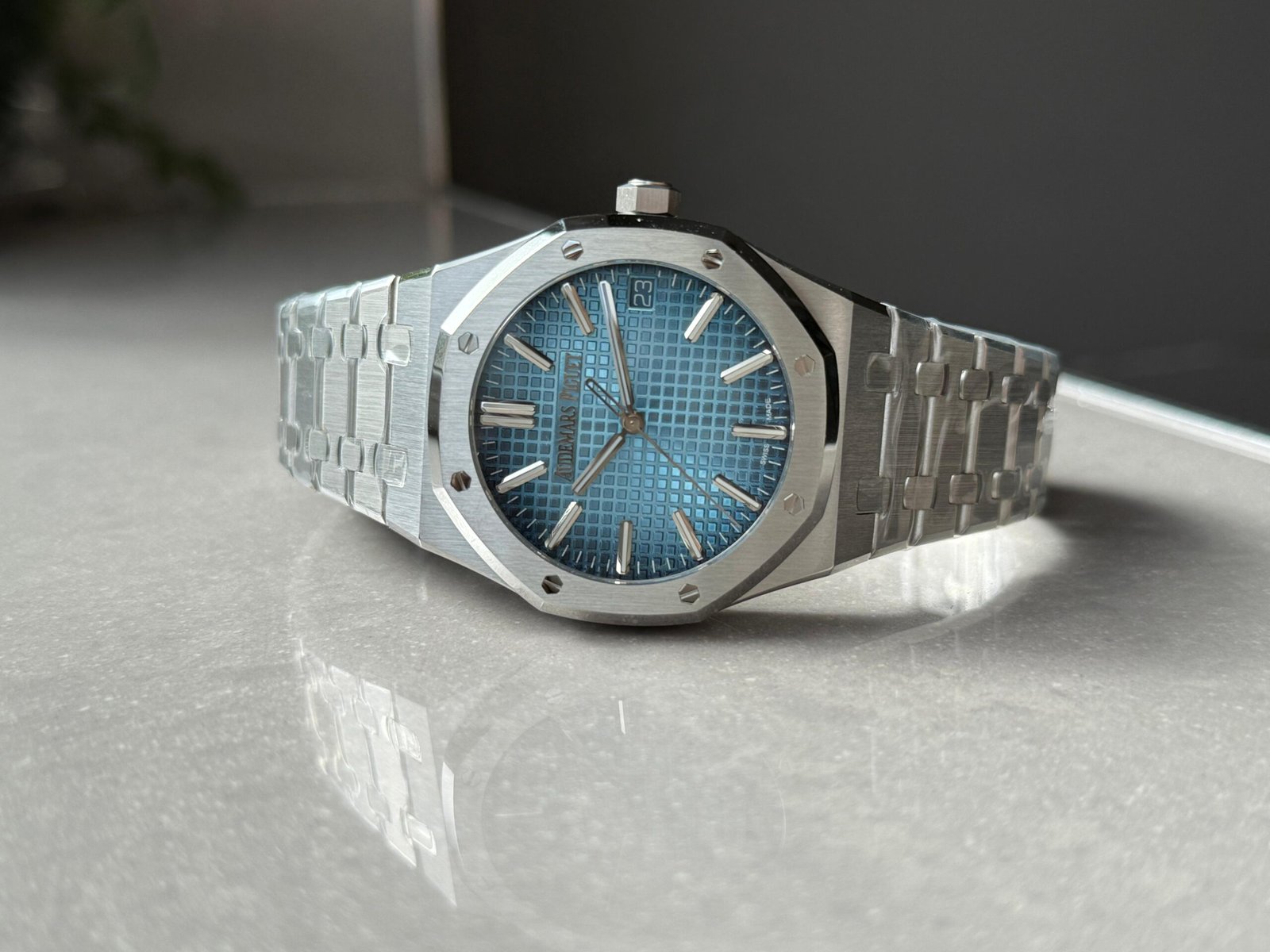 Royal Oak 41mm 15510 BC SS ZF 1:1 Best Edition Ice Blue Textured Dial on SS Bracelet SA4302 V3 - Image 4